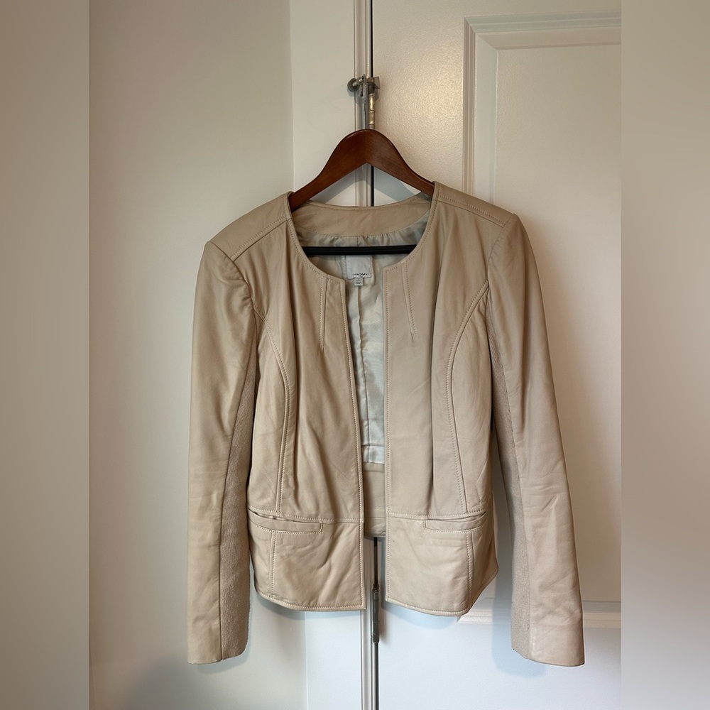 Halogen Cream Leather Jacket with Modern Collarless Design